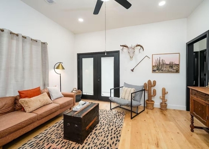 502 Dark Street - Photo 1