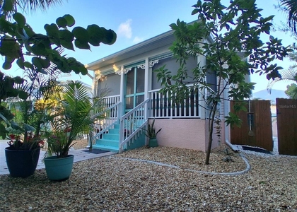216 Berry Street - Photo 1