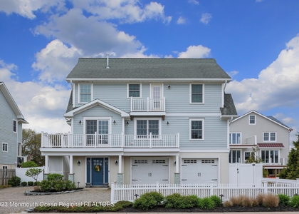 912 Ocean Avenue - Photo 1