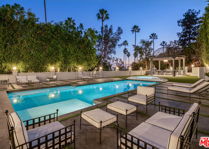 402 Doheny Road - Photo 1