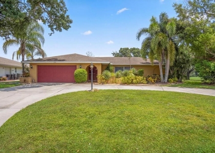 5409 Palm Aire Drive - Photo 1