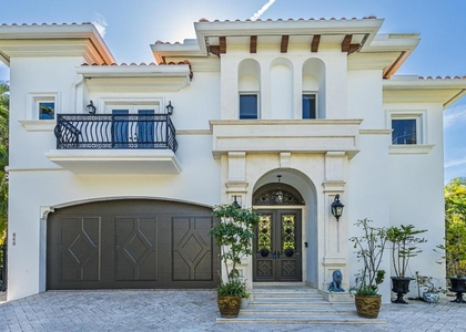 860 E Park Drive - Photo 1