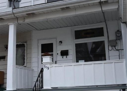 319 N Columbia Street - Photo 1