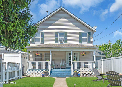 608 Lareine Avenue - Photo 1