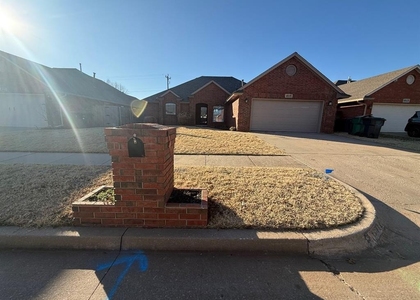 18509 Chestnut Oak Drive - Photo 1