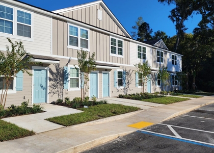 8409 Zenith Circle - Photo 1