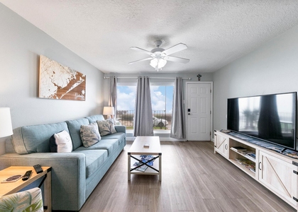 7600 Seawall Boulevard - Photo 1