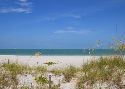 56 Gulf Shore Boulevard S - Photo 1