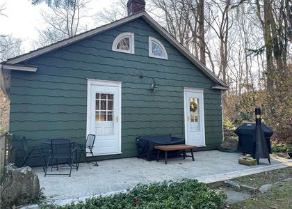 87b Red Coat Road - Photo 1