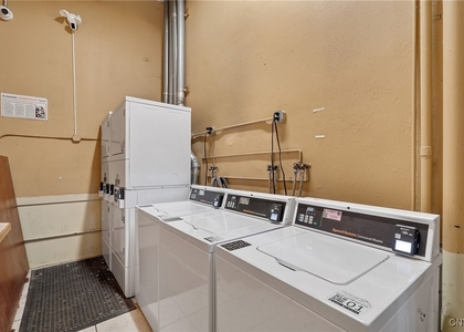 319 N Salina Street - Photo 1