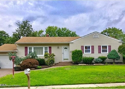 505 W Lincoln Avenue - Photo 1