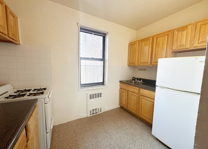 75th street and 37th Avenue - Photo 1