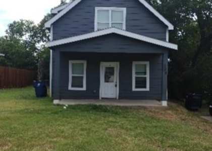 809 S Travis Avenue - Photo 1