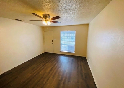 1710 Ledgewood Dr - Photo 1