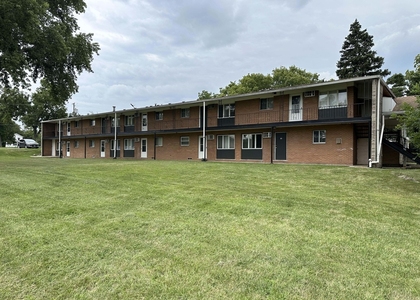 250 N Entrance Avenue - Photo 1