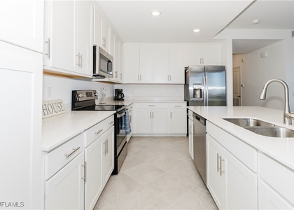 5715 Double Eagle Circle - Photo 1