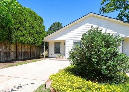 518 Moore Street - Photo 1
