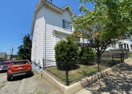 346 Boggs Ave - Photo 1