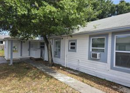 736 Nw 3rd Avenue - Photo 1