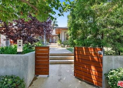 1125 Napoli Drive - Photo 1