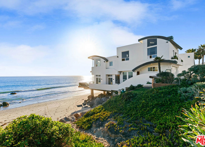 31626 Sea Level Drive - Photo 1