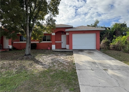 10743 Robinson Street - Photo 1