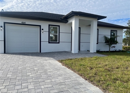 464 Eisenhower Boulevard - Photo 1