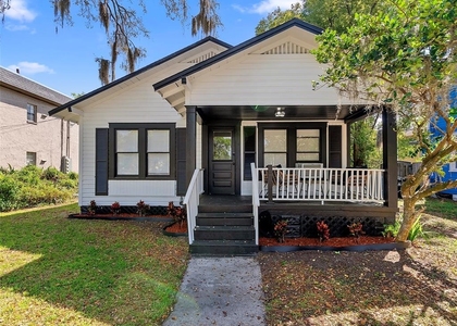 412 E Harwood Street - Photo 1