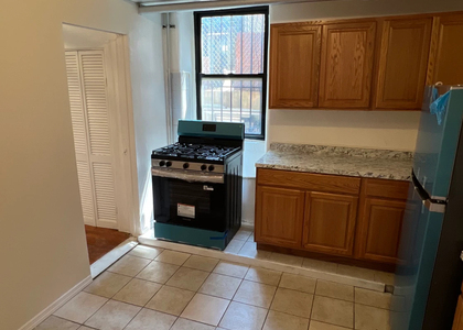 520 Wales Avenue - Photo 1
