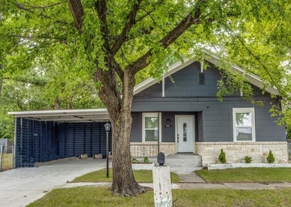 902 Clark Street - Photo 1