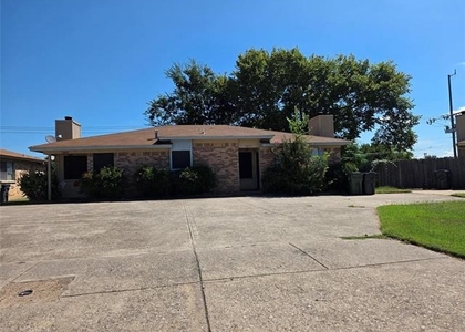 2409 Springmont Court - Photo 1