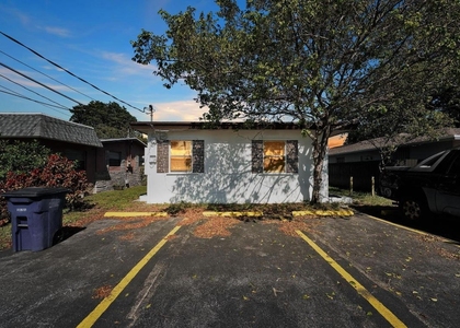 406 Nw 7th Court - Photo 1