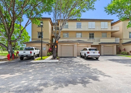 2060 Greenview Shores Boulevar - Photo 1