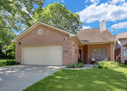 112 Harbour Town Drive - Photo 1