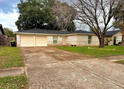 7754 Bunker Wood Lane - Photo 1