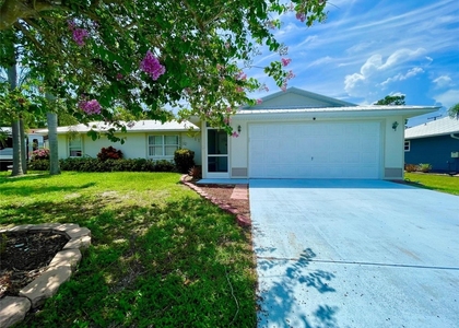 1150 Sw Jumper Street - Photo 1