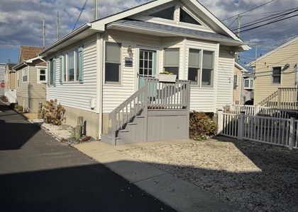 120 W Chadwick Way - Photo 1