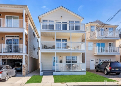 28 Bay Avenue - Photo 1