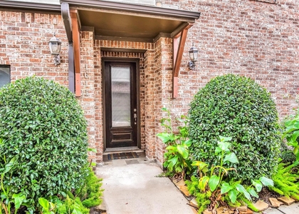 1611 Silver Street - Photo 1