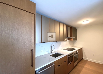 East 54th Street - Photo 1