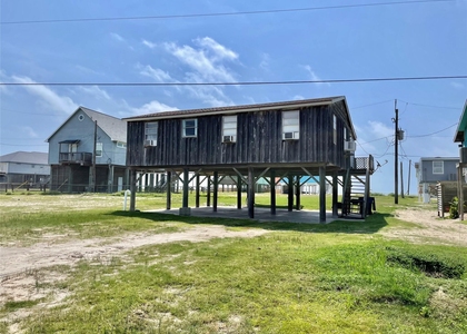 1111 Surf Drive - Photo 1
