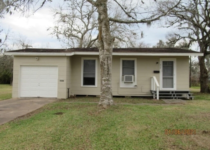318 Circle Way Street - Photo 1