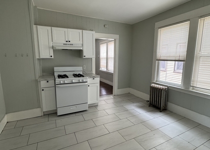 918 Winchester Avenue - Photo 1