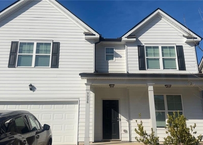 7226 Gladstone Circle - Photo 1