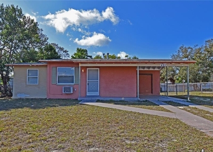 421 Briarwood Lane - Photo 1