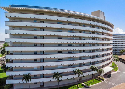 1301 E Hillsboro Boulevard - Photo 1