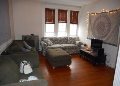 325 Saint Paul St - Photo 1