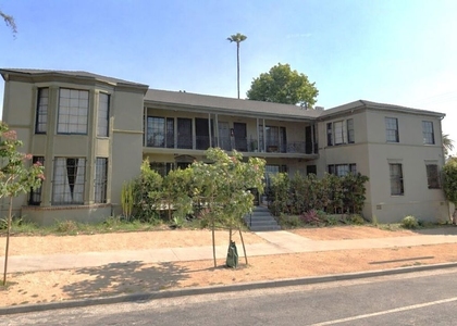 4950 Beverly Boulevard - Photo 1