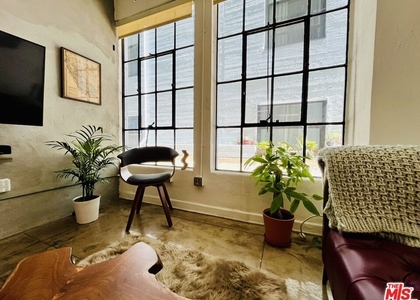 746 S Los Angeles Street - Photo 1
