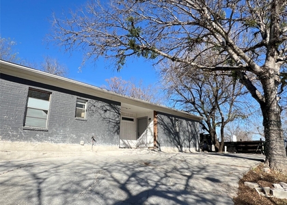 3310 Hycreek Dr - Photo 1